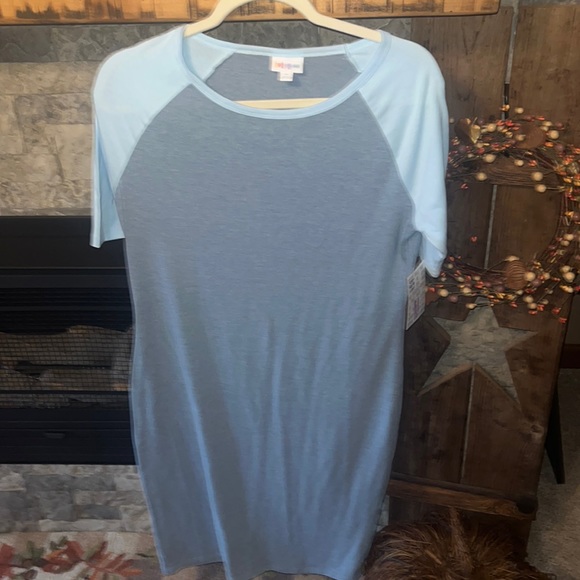 LuLaRoe Dresses & Skirts - New- Lularoe Julia size medium